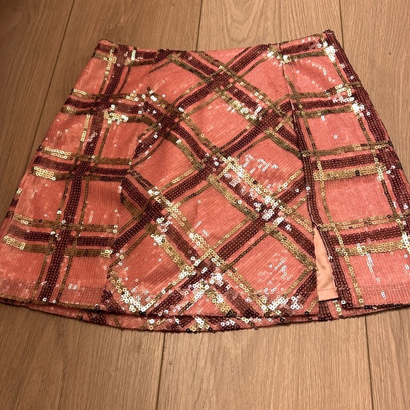 New Urban Outfitter sparkly skirt size S/P - Picture 4 of 7